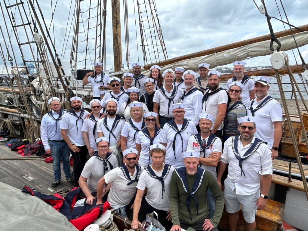 Team ENIT seglar med kuttern Atalantica