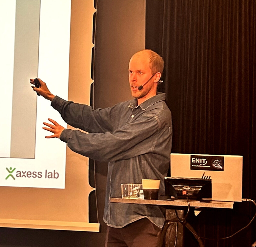 Hampus Sethfors von Axess Labs präsentiert